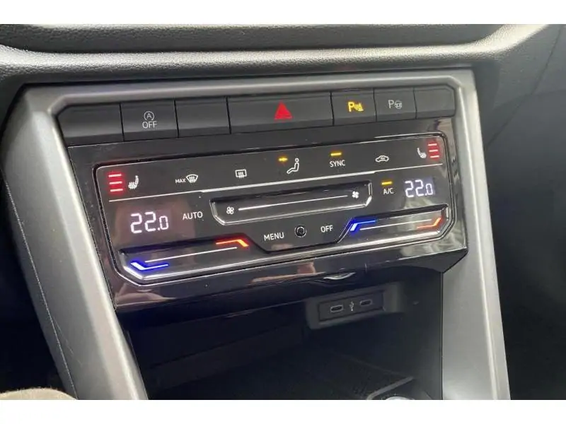 Occasie Volkswagen T-Roc Life WHITE 15