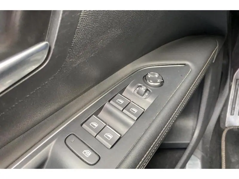 Occasion Peugeot 5008 GT BLUE 17