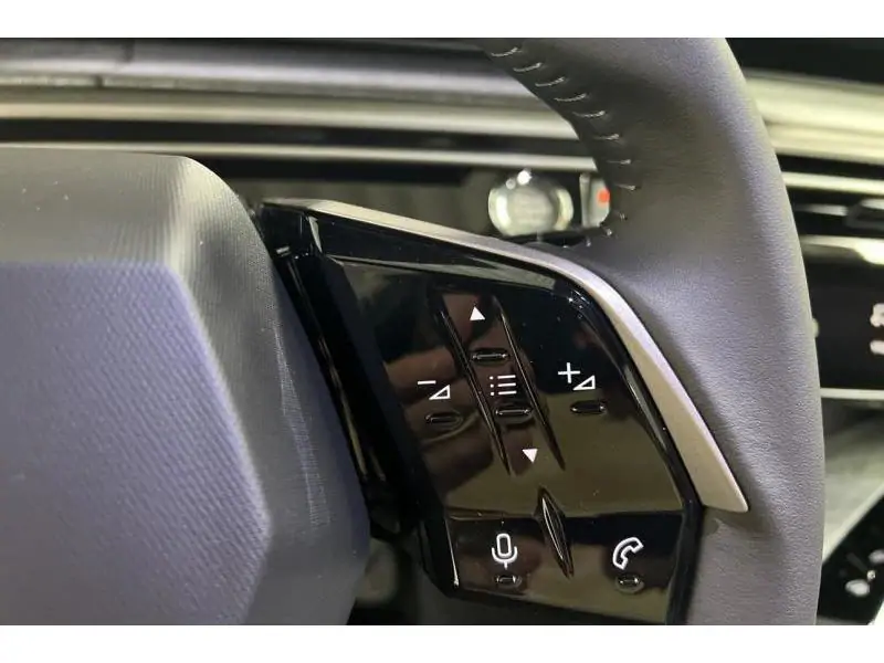 VEHICLE__CONDITION_SERVICE Peugeot 3008 ALLURE GREY 20