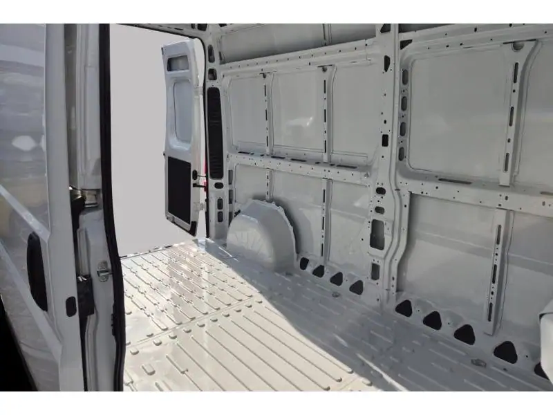Démo Peugeot Boxer L3H2 WHITE 16