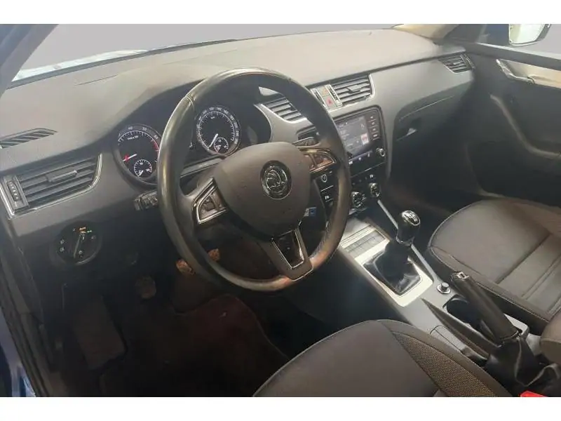 Occasion Skoda Octavia III Ambition BLUE 9