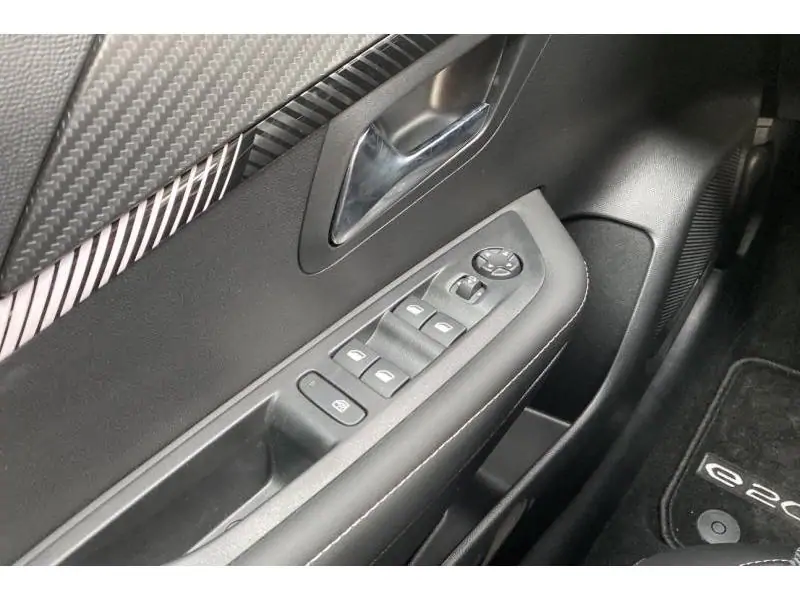 VEHICLE__CONDITION_SERVICE Peugeot 208 ALLURE BLUE 17