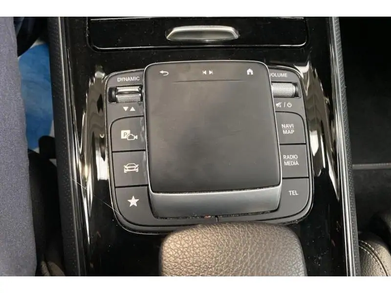 Occasie Mercedes-Benz GLB 200 GLB d BLUE 32