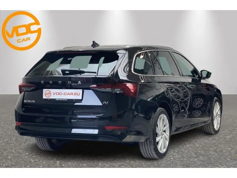 Occasie Skoda Octavia Ambition BLACK 3