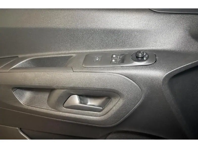 Occasion Opel Combo DOUBLE CABINE BLUE 17