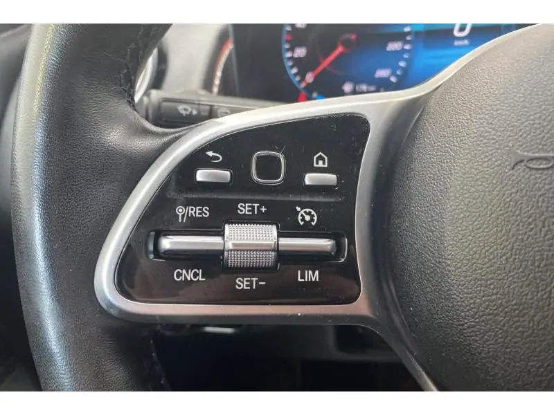 Occasion Mercedes-Benz GLB 200 Pano - Camera - CarPlay BLACK 23