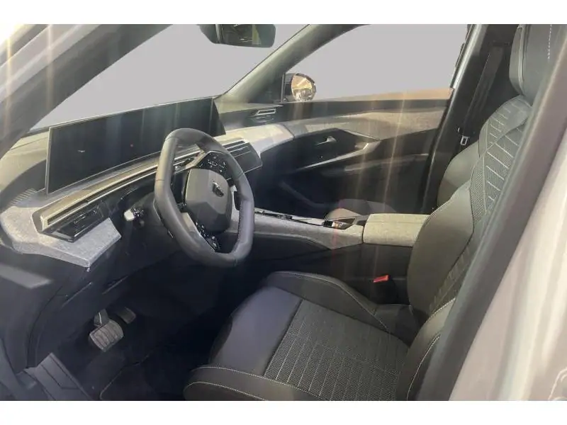 Occasion Peugeot 5008 III & e- Allure WHITE 10