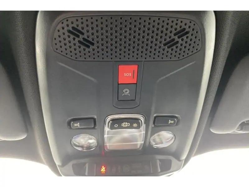 Occasion Peugeot 2008 Allure - HYBRID - 145 pk GREY 37