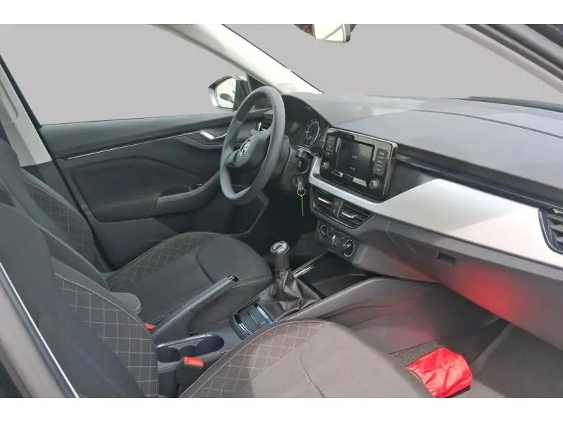 Occasion Skoda Kamiq SUV MANUAL BLACK 2