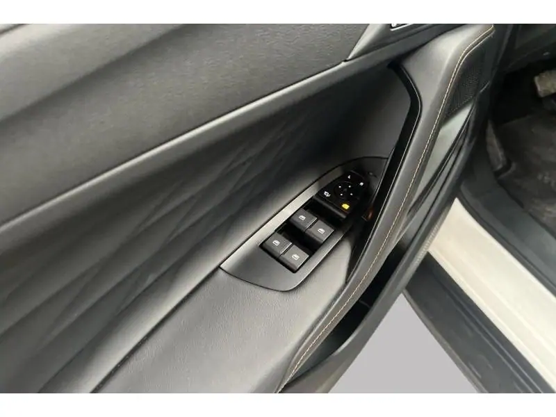 Occasion MG EHS PHEV LUXURY WHITE 17