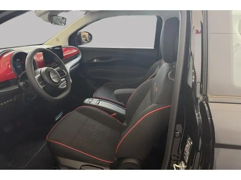 VEHICLE__CONDITION_SERVICE Fiat 500e RED BLACK 10