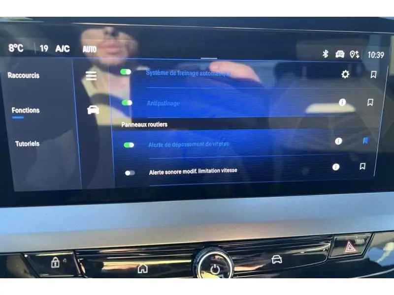 VEHICLE__CONDITION_SERVICE Opel Mokka-E GS BLACK 24