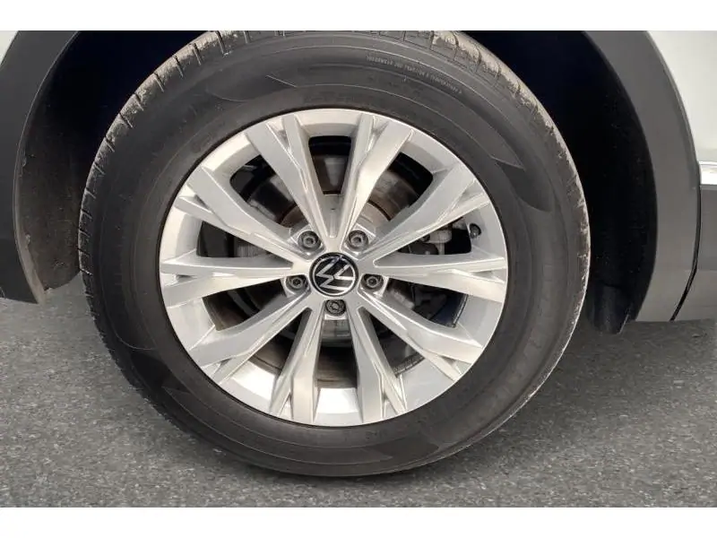 Occasion Volkswagen Tiguan Life* GPS Détecteurs arr. Jantes Alu WHITE 23