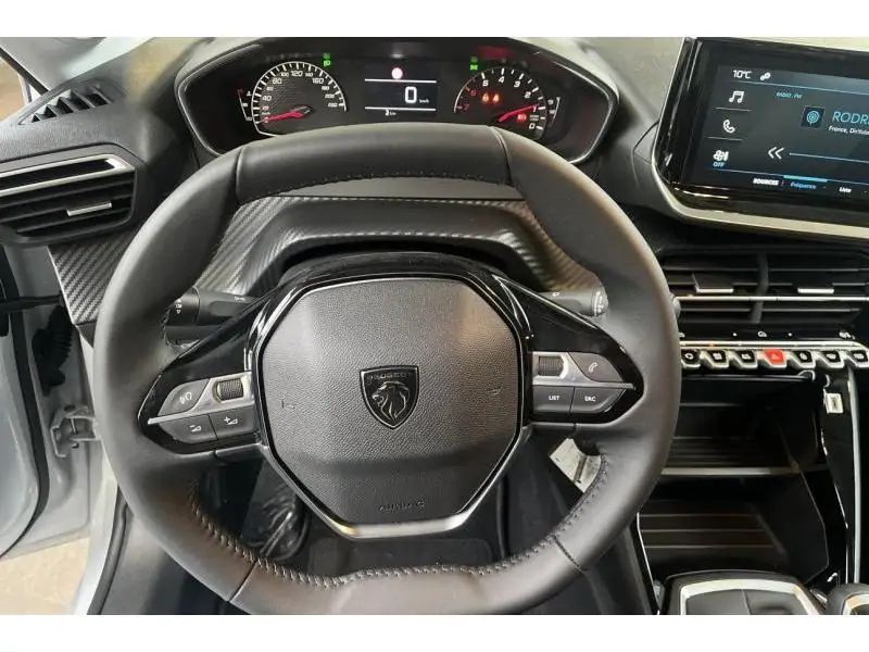 VEHICLE__CONDITION_SERVICE Peugeot 208 STYLE WHITE 12