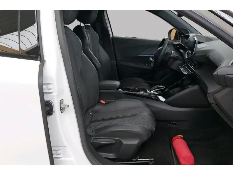 Occasion Peugeot 2008 e-GT WHITE 9