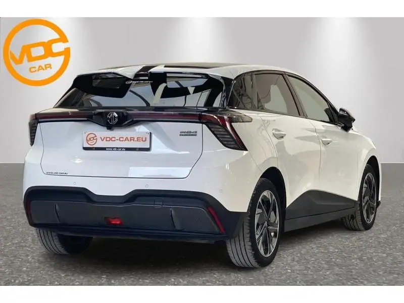 Occasion MG MG4 LUXURY 64 kWh WHITE 3