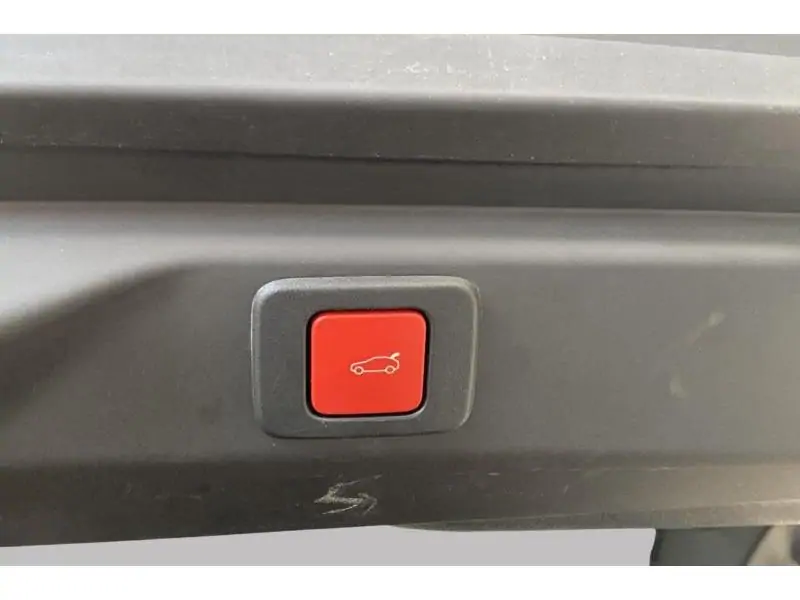 Occasion Peugeot 3008 GT HYBRID 145 pk GREY 21