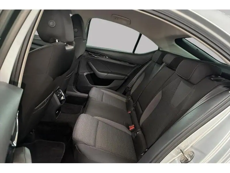 Occasion Skoda Octavia AMBITION 1.5 TSI 150 PK GREY 18