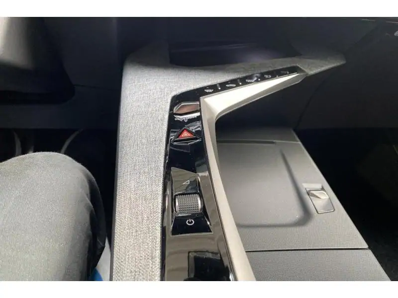 Occasion Peugeot 5008 GT - HYBRID - 7PL - 145 PK GREY 41