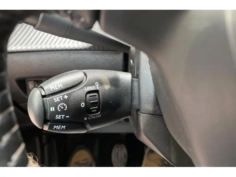 Occasie Peugeot 2008 Allure GREY 24