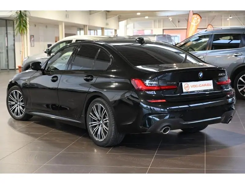 Occasie BMW Serie 3 330 M Sport BLACK 2