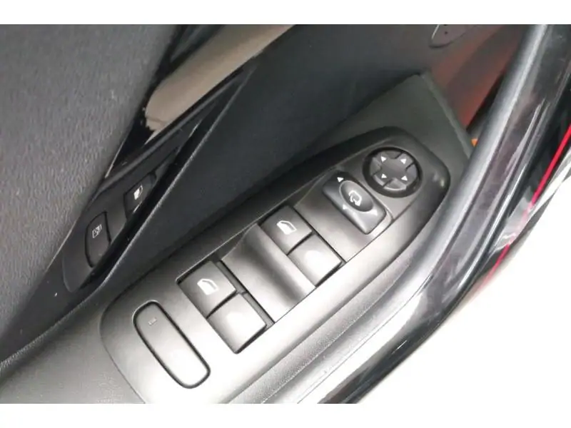 Occasion Peugeot 2008 gt line GREY 17