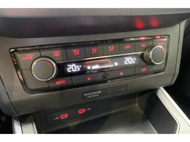 Occasion Seat Arona Style* GPS Détecteurs obs. WHITE 15