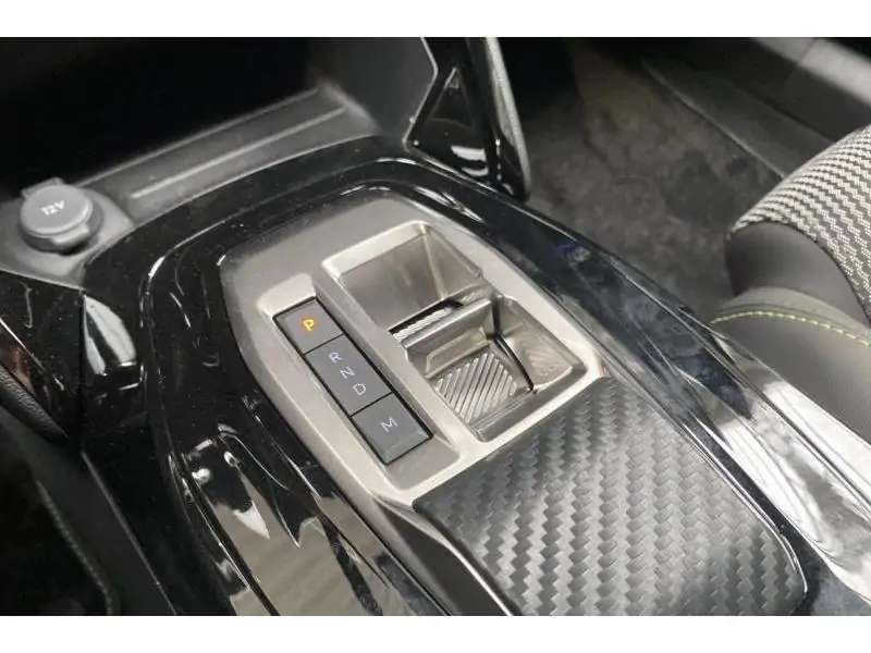 VEHICLE__CONDITION_SERVICE Peugeot 2008 GT*DISPO 12/2025 WHITE 16