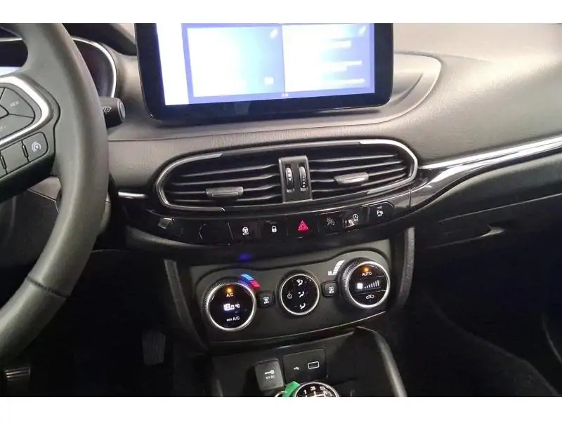Occasion Fiat Tipo sport RED 15