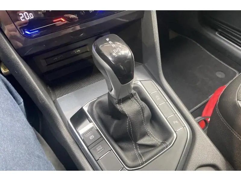 Occasion Volkswagen Tiguan R-Line - VIRTUAL COCKPIT - PDC WHITE 16