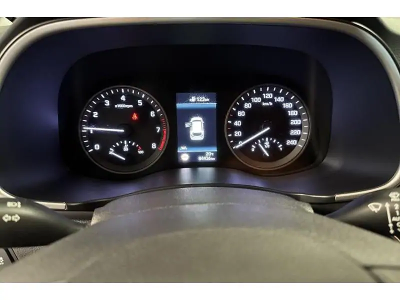Occasion Hyundai Tucson SUV MANUAL WHITE 13