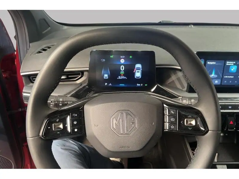 Démo MG MG3 HYBRID+ LUXURY RED 14