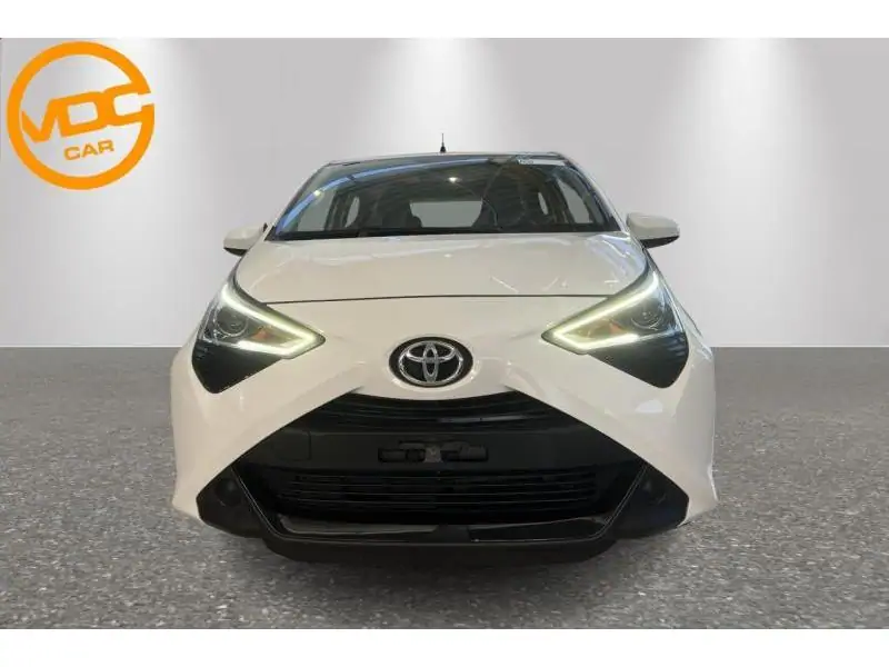 Occasion Toyota Aygo Berline MANUAL WHITE 5