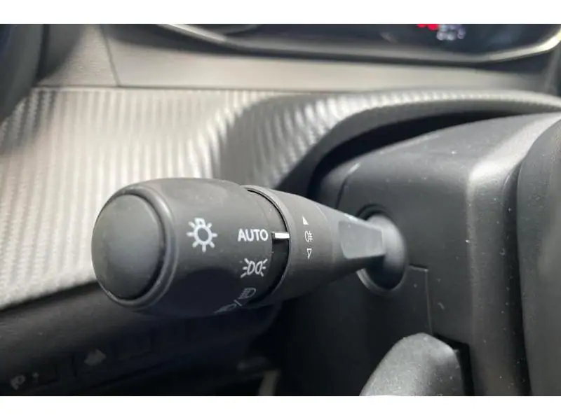 Occasion Peugeot 2008 Style WHITE 26