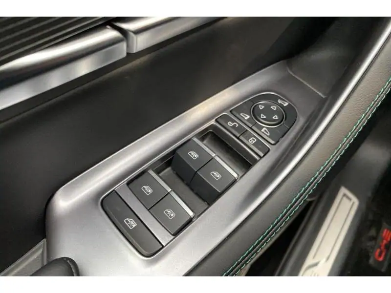 Occasion BYD Seal U DM-I DM-i 218 PHEV BOOST 2WD BLACK 17