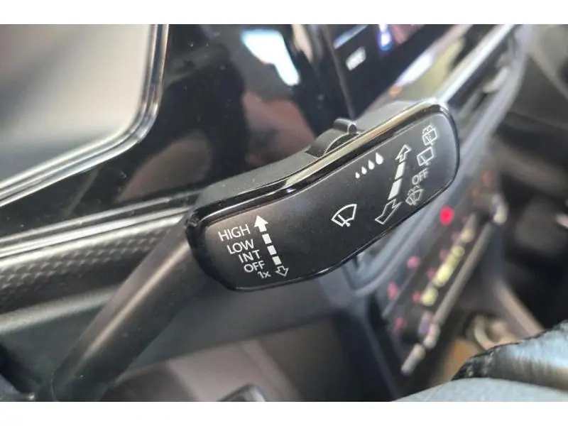 Occasion Volkswagen T-Cross Limited BLACK 23