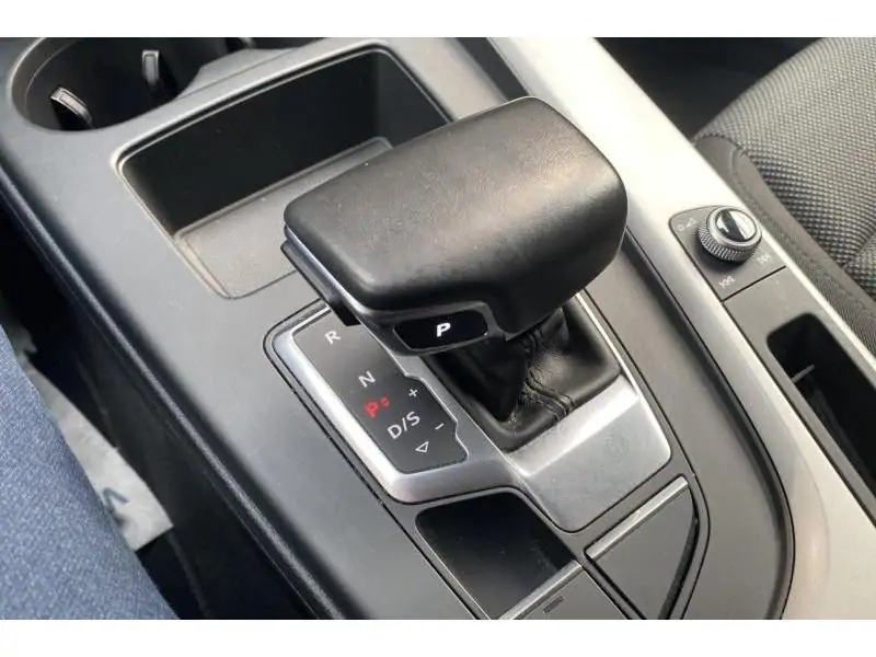 Occasion Audi A4 GPS*Attelage*Clim BLACK 16