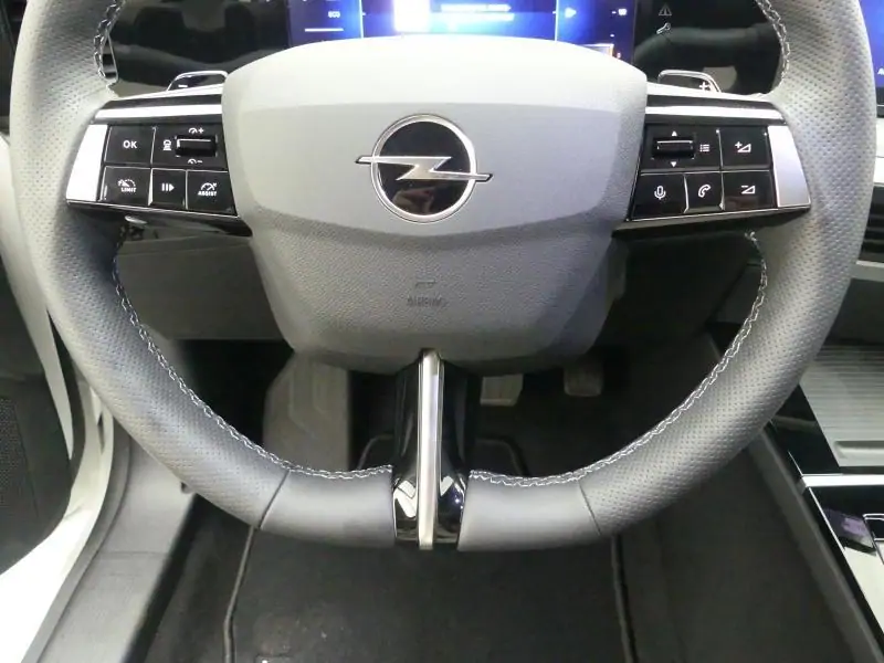 Occasion Opel Astra L Business Edition WHITE 8