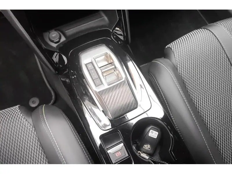 VEHICLE__CONDITION_SERVICE Peugeot 2008 II e- GT GREY 16