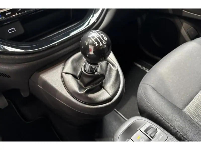 VEHICLE__CONDITION_SERVICE Fiat 500 Hybrid Hatchback Berline 500 Hybrid Icon GREEN 16