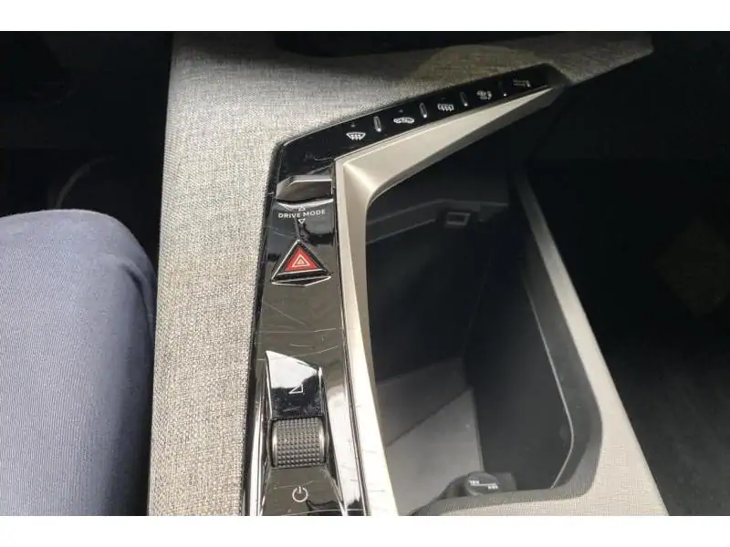 Occasion Peugeot 5008 Allure*MirrorLink Caméra de recul WHITE 36