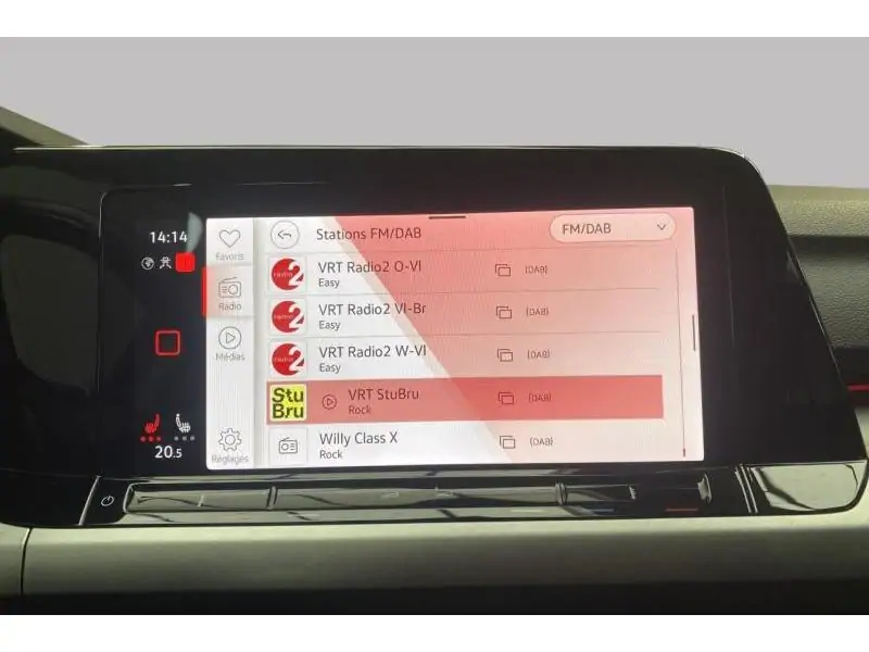 Occasie Volkswagen Golf VIII Life 1.0 eTSI DSG BLUE 29