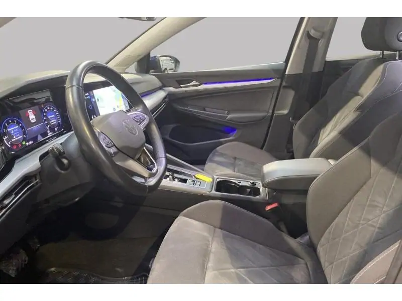 Occasie Volkswagen Golf VIII Life 1.0 eTSI DSG BLUE 10