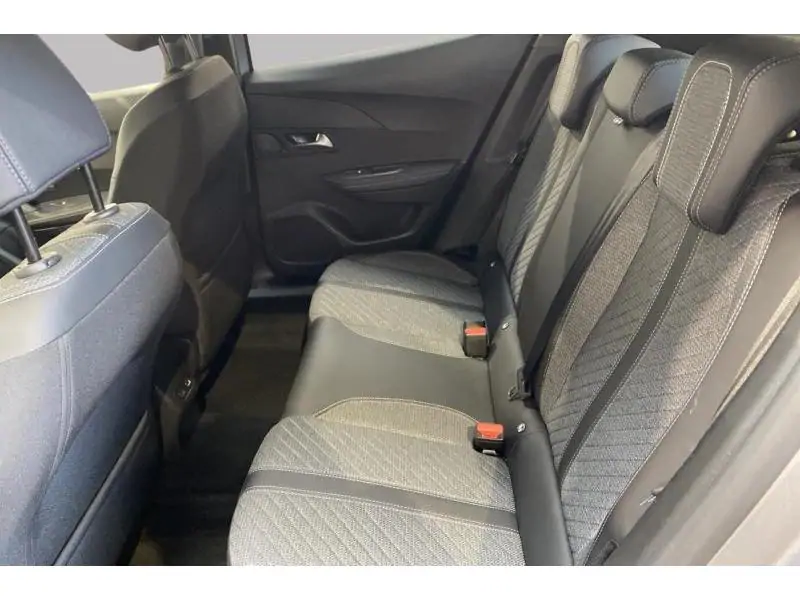 Occasion Peugeot 2008 Allure HYBRID 145 pk GREY 18
