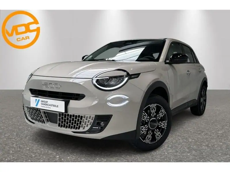 VEHICLE__CONDITION_SERVICE Fiat 600 Hybrid 145pk ICON BEIGE 1