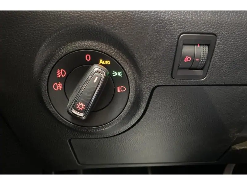 Occasion Seat Arona Style* GPS Détecteurs obs. WHITE 24