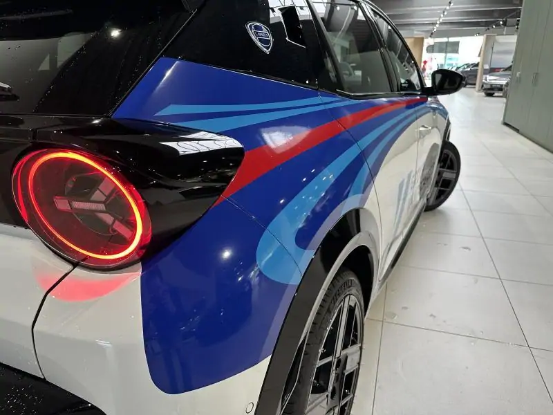 VEHICLE__CONDITION_SERVICE Lancia Ypsilon LX HYBRID Martini Racing Strip WHITE 30