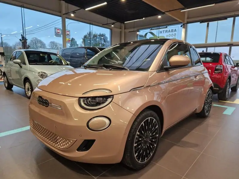 Démo Fiat 500e BEV 3+1 La Prima RED 1