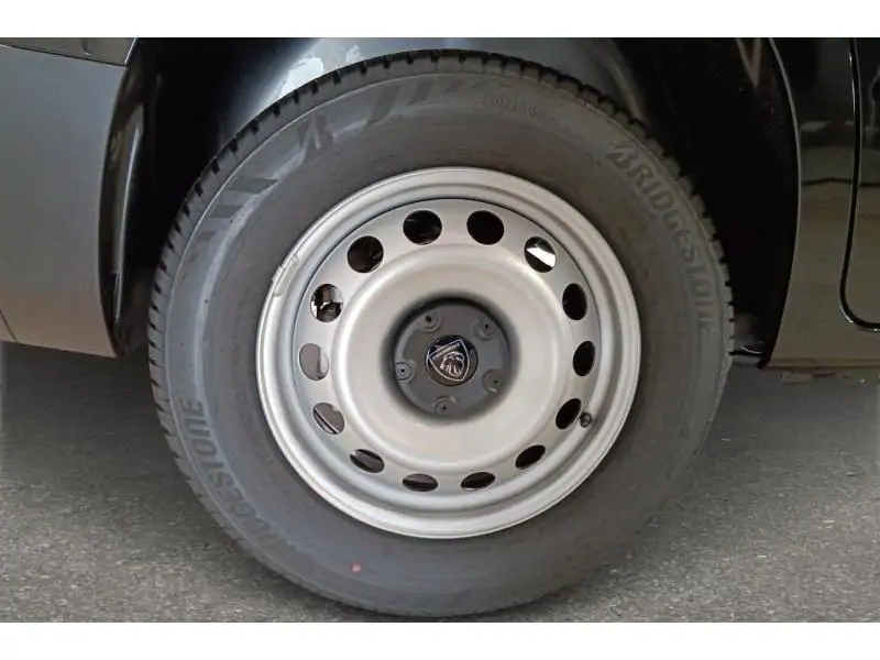 VEHICLE__CONDITION_SERVICE Peugeot Partner Standard Light 1.2 T BLACK 20