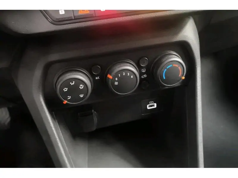 Occasie Dacia Sandero III Comfort 91PK GPS GREY 15